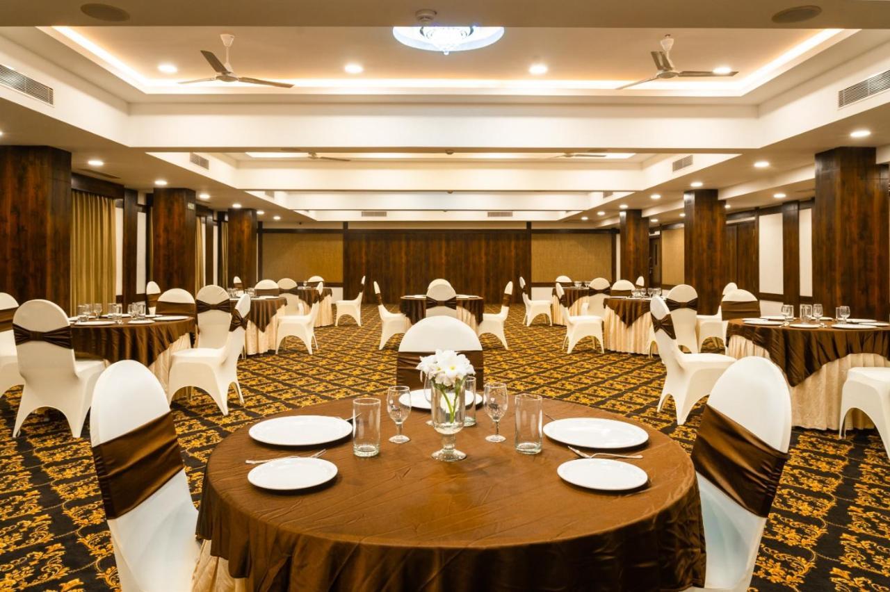 The King'S Meadows Golhalli Exterior foto