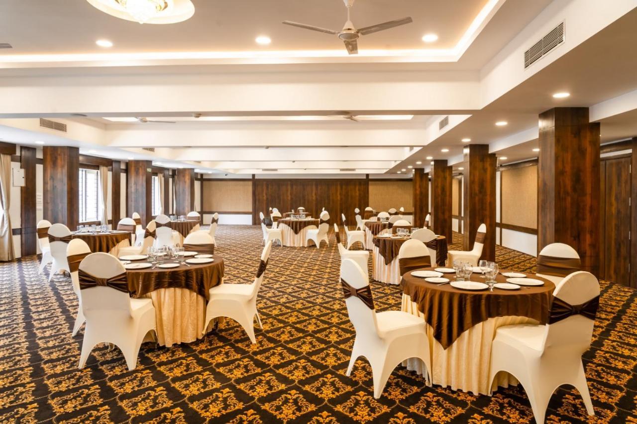 The King'S Meadows Golhalli Exterior foto
