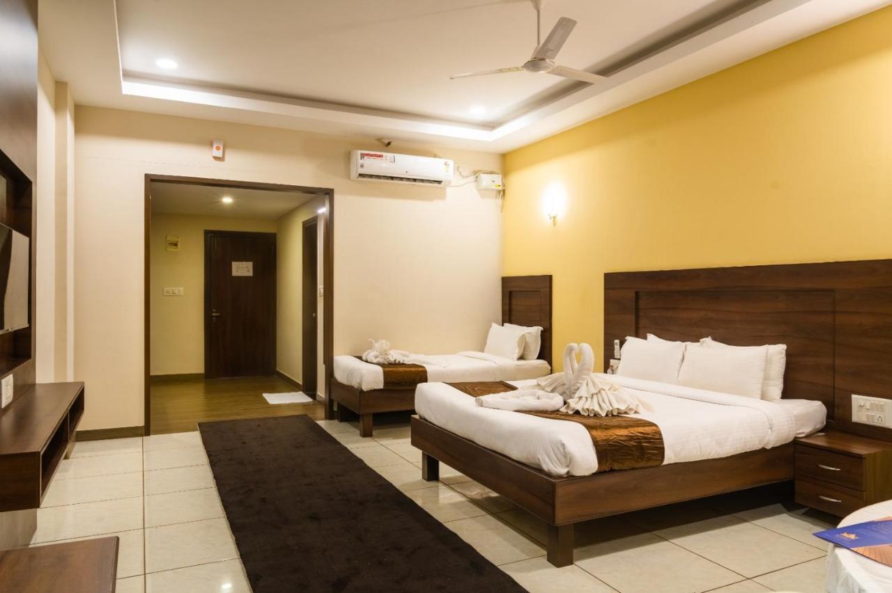 The King'S Meadows Golhalli Exterior foto