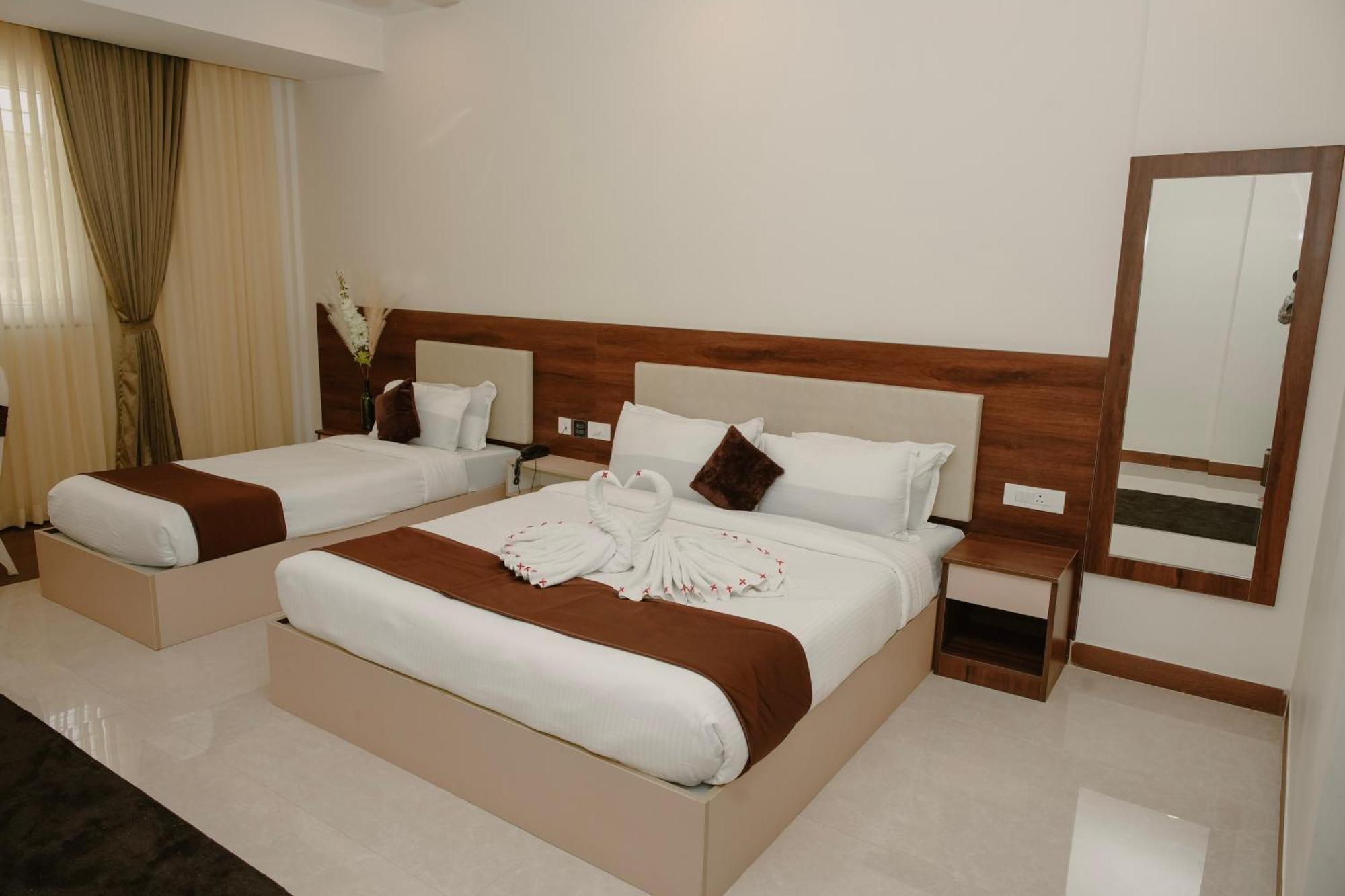 The King'S Meadows Golhalli Exterior foto