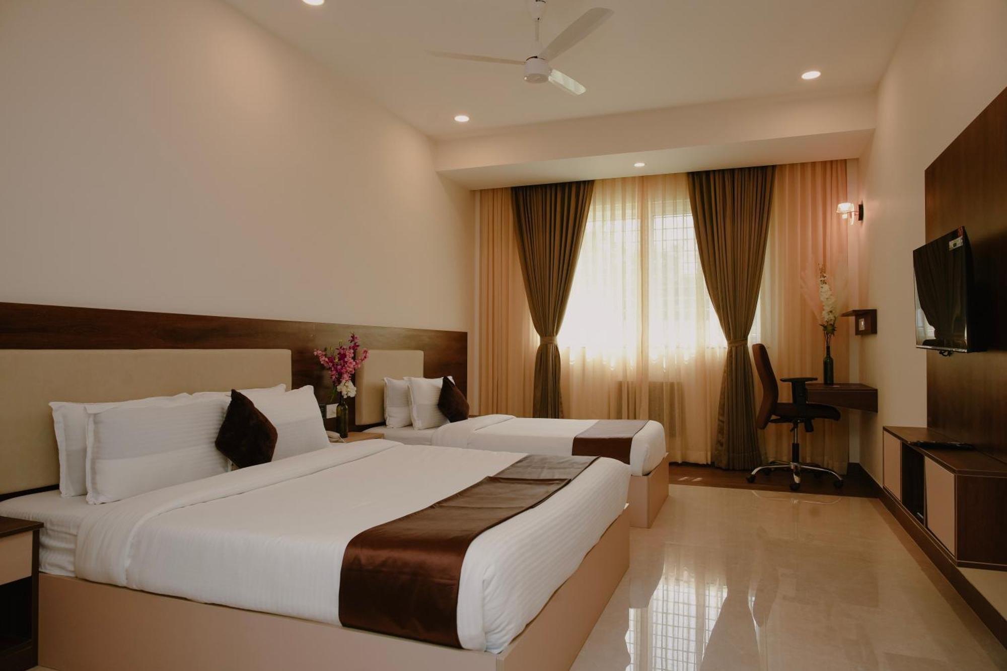 The King'S Meadows Golhalli Exterior foto