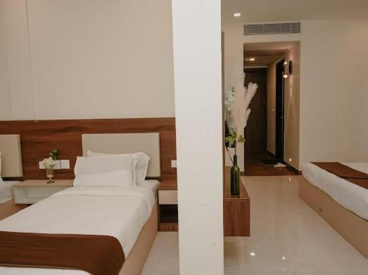 The King'S Meadows Golhalli Exterior foto
